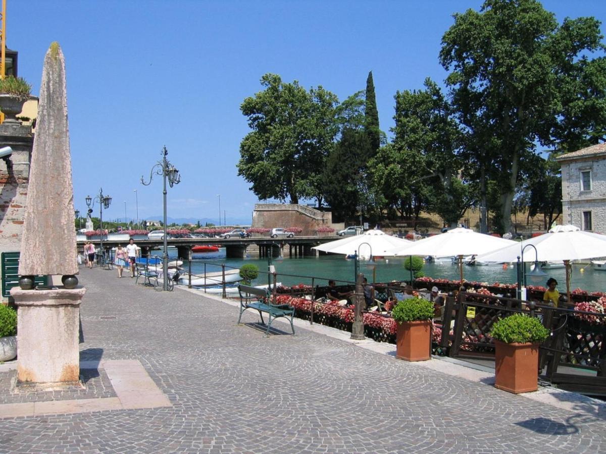 Appartamento "Il Vicolo" بسكييرا ديل غاردا المظهر الخارجي الصورة